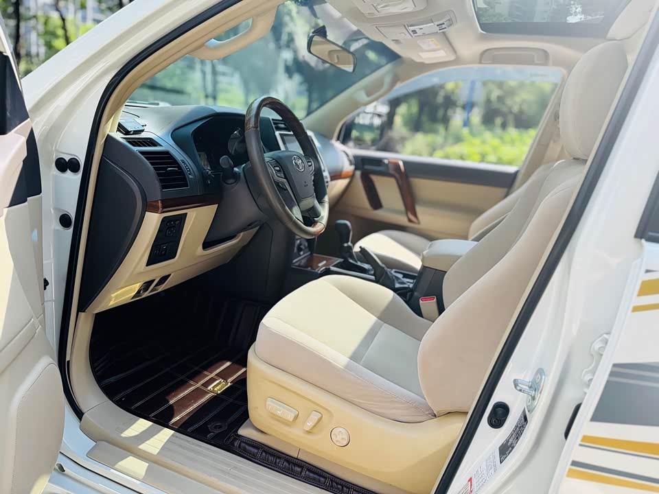 Toyota Prado