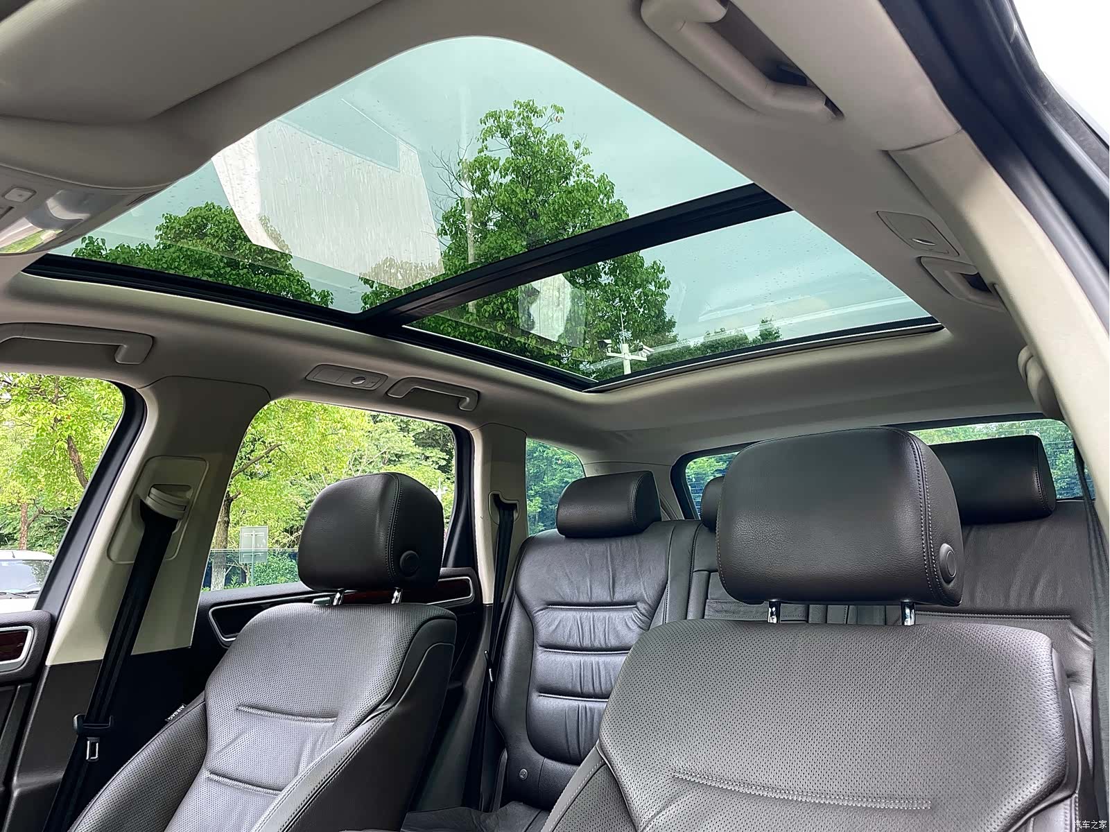 Volkswagen Touareg, 2015 14