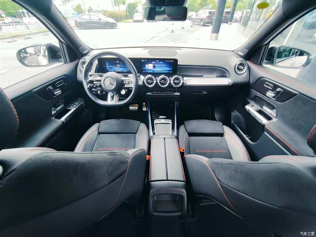 Mercedes-Benz GLB, 2025 17