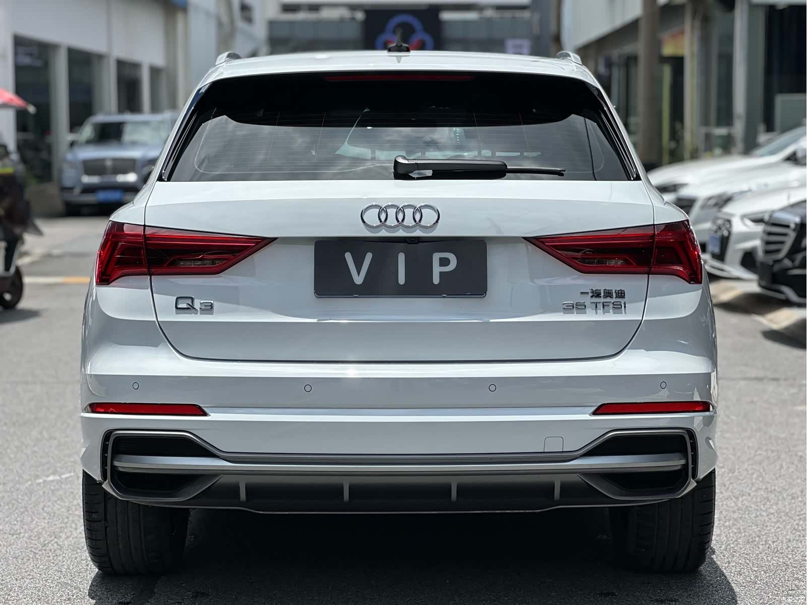 Audi Q3, 2022 4