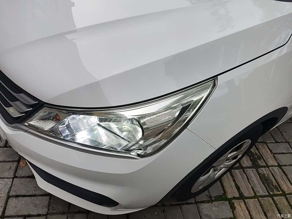 Wuling 310, 2017 24