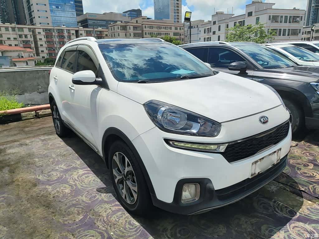 Kia KX3, 2016 4