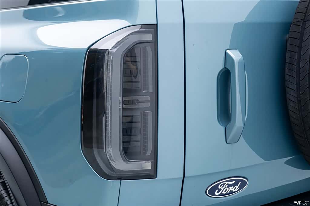 Ford Bronco, 2025 10