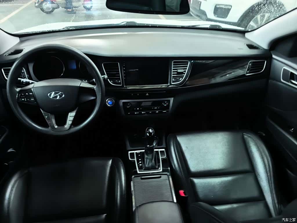 Hyundai GLS, 2016 10