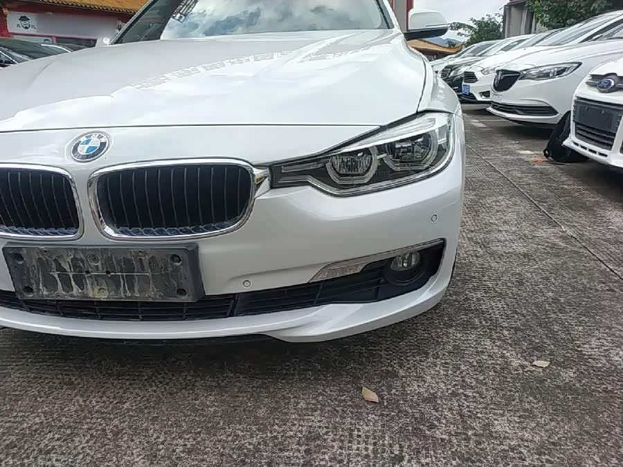 BMW 3 Series 2016, фото 23