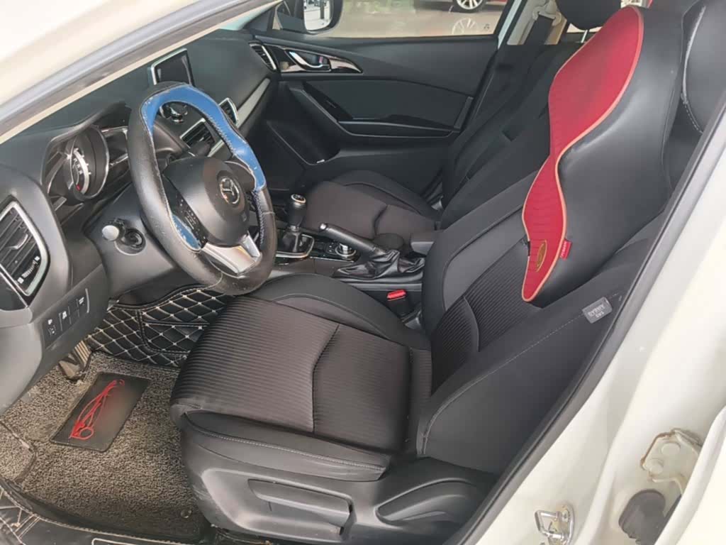 Mazda Mazda3, 2017 15