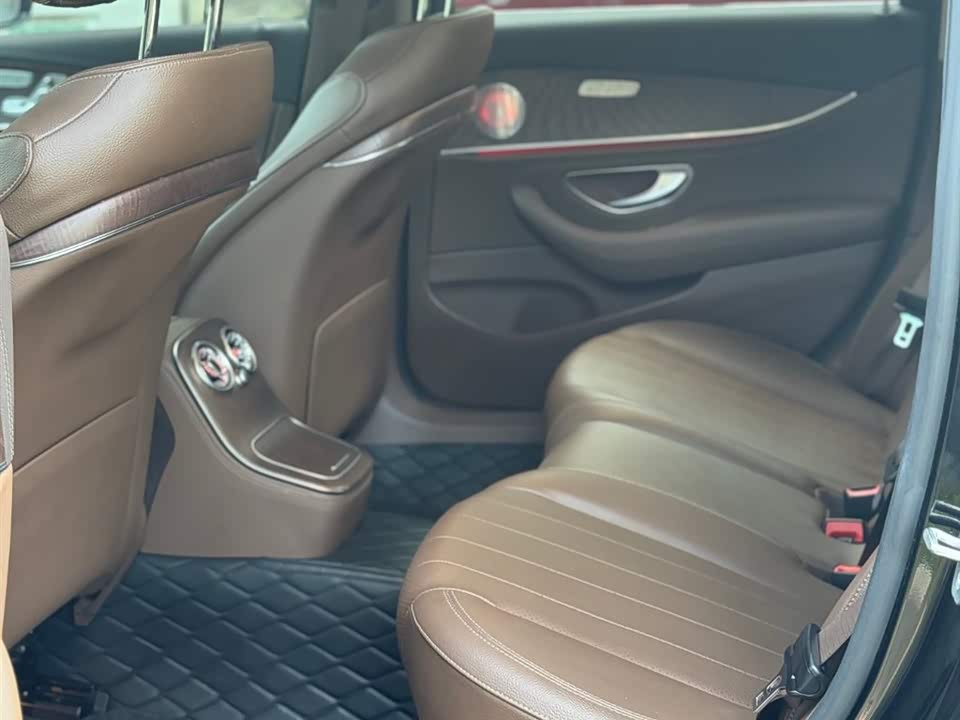 Mercedes-Benz E-class Mercedes-Benz E-class