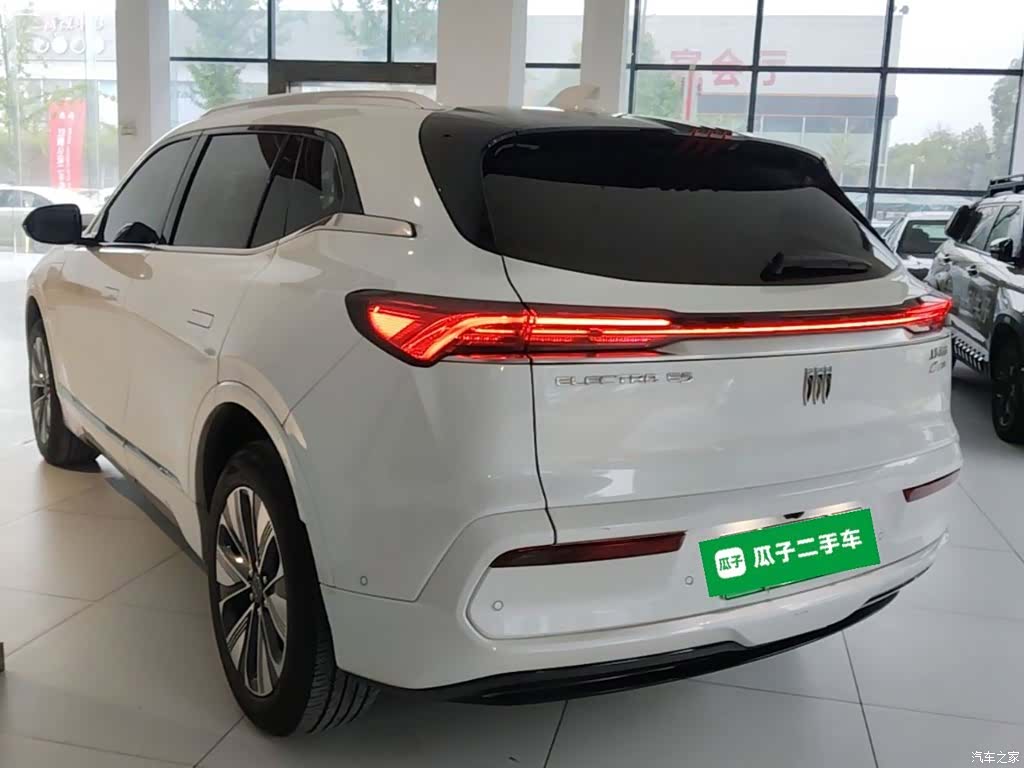 Buick E5, 2025 23