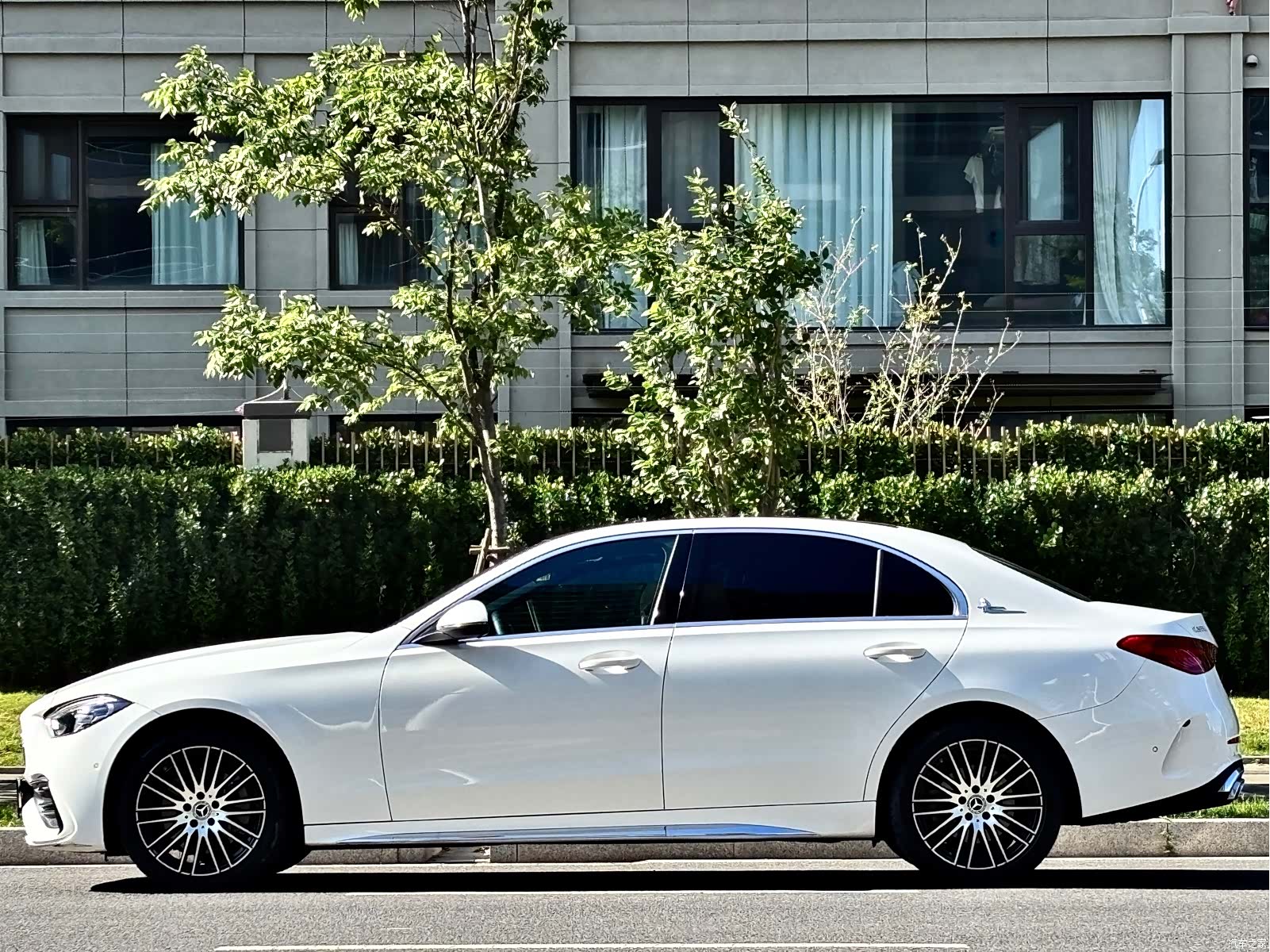 Mercedes-Benz C-Class, 2024 4