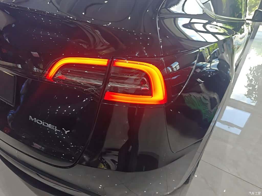 Tesla Model Y, 2022 8