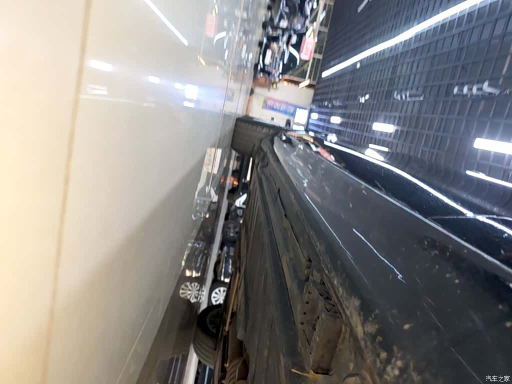 Mercedes-Benz E-Class, 2023 21