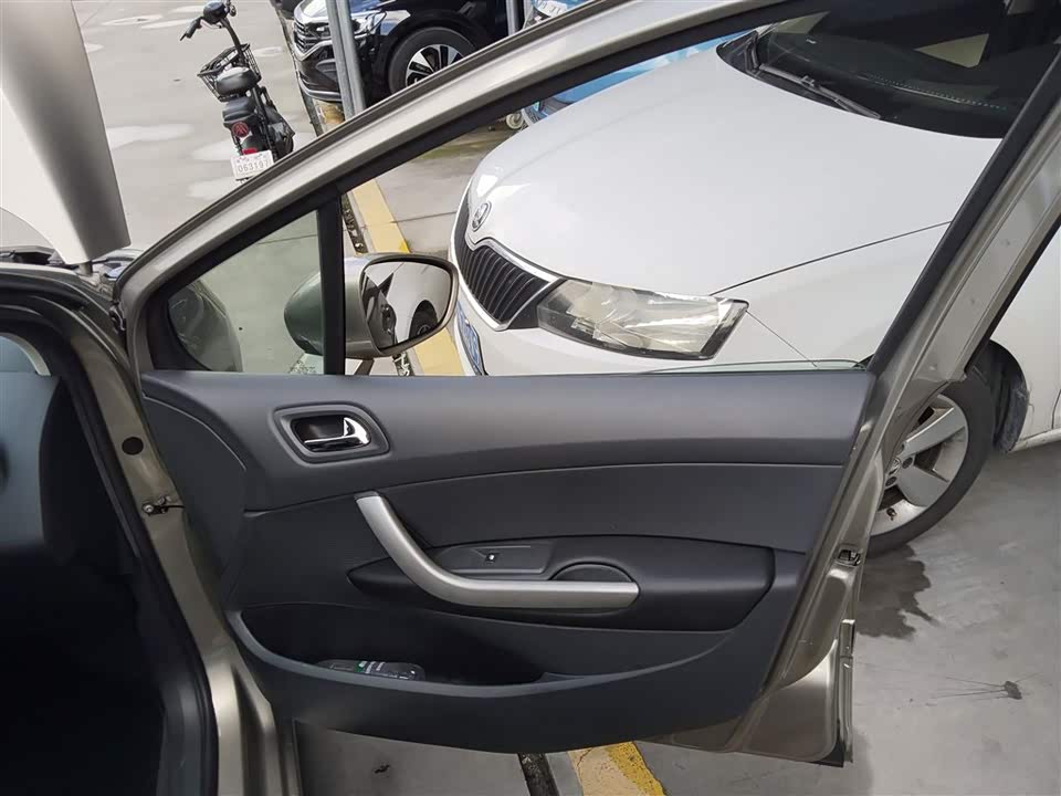 Peugeot 408 Peugeot 408