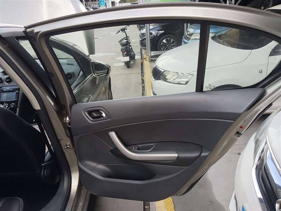 Peugeot 408 Peugeot 408