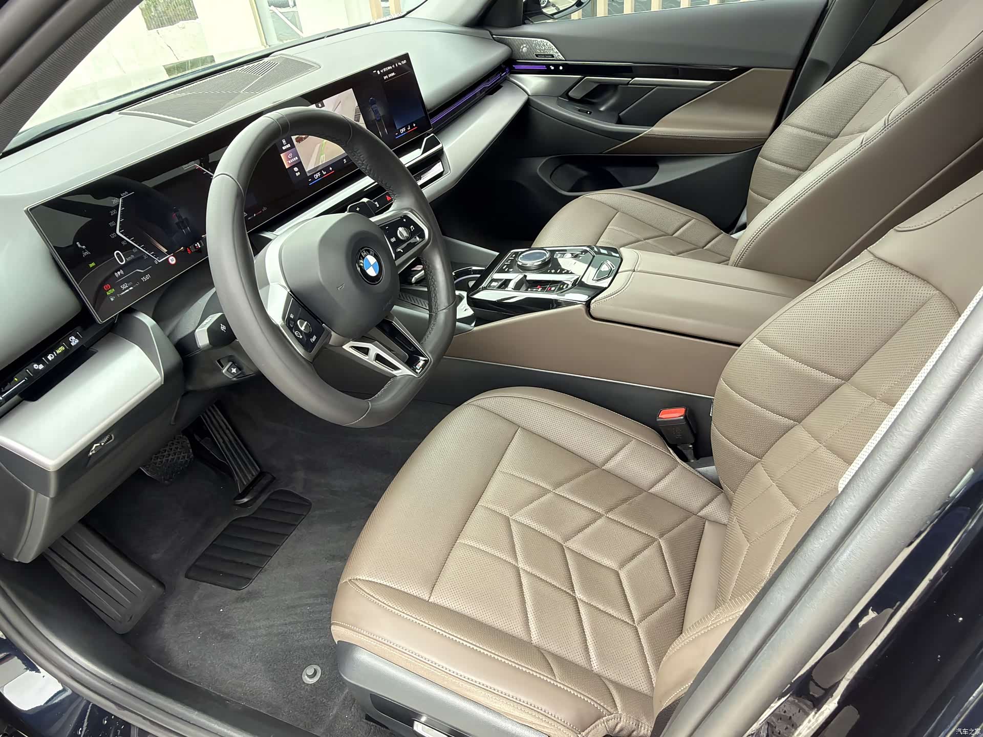 BMW 5 Series, 2024 4