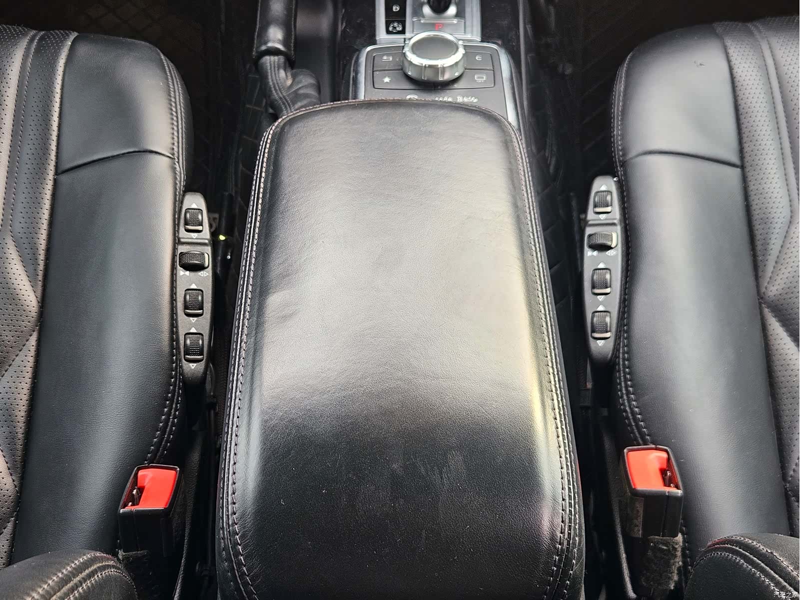 Mercedes-Benz G-Class, 2017 27