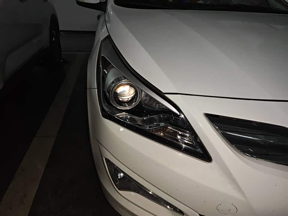 Hyundai Rena