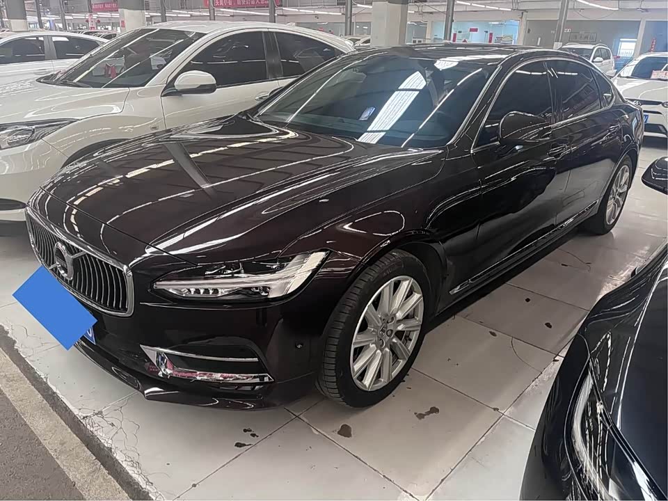 Volvo S90
