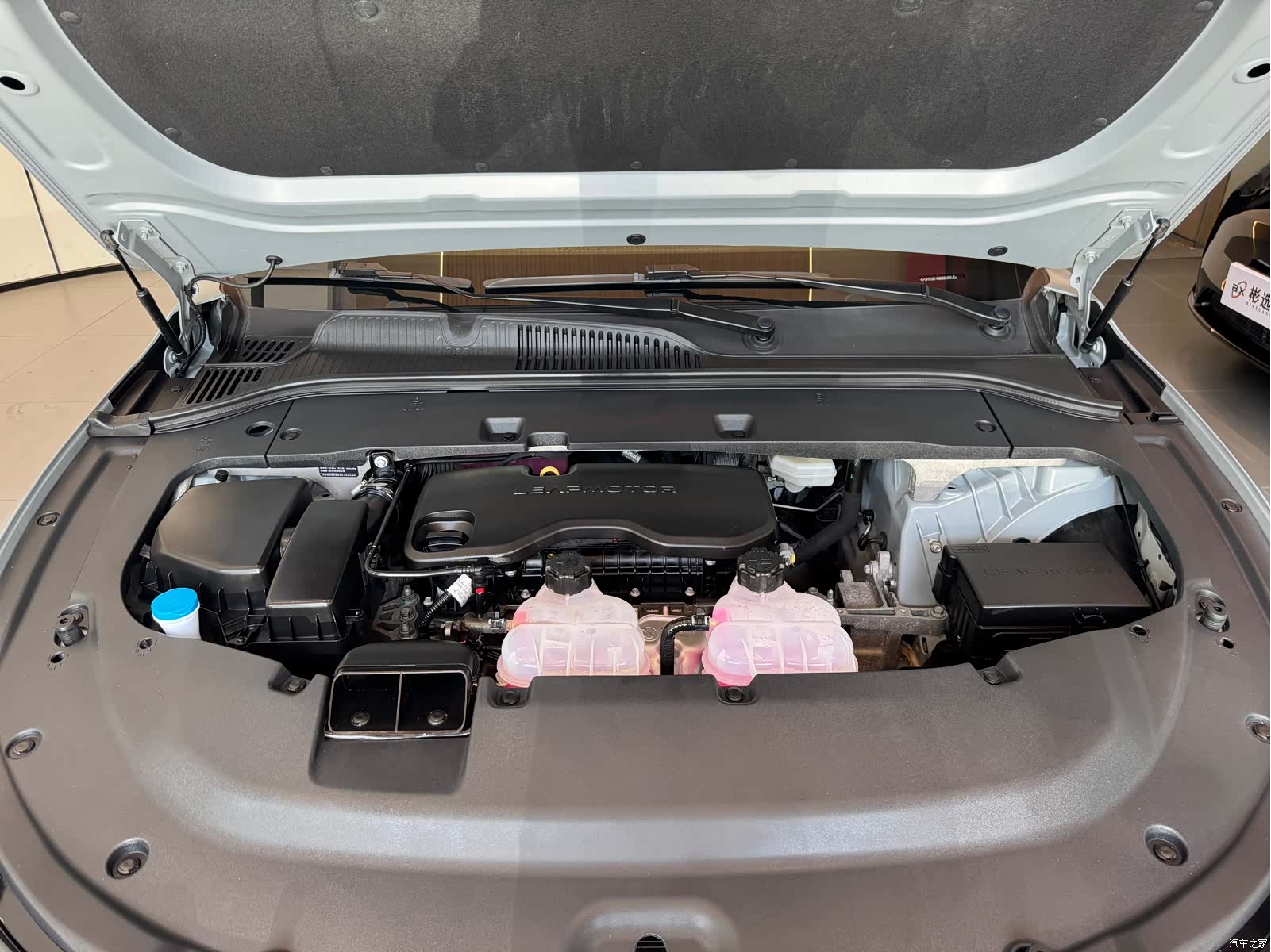 Leapmotor C01, 2025 15