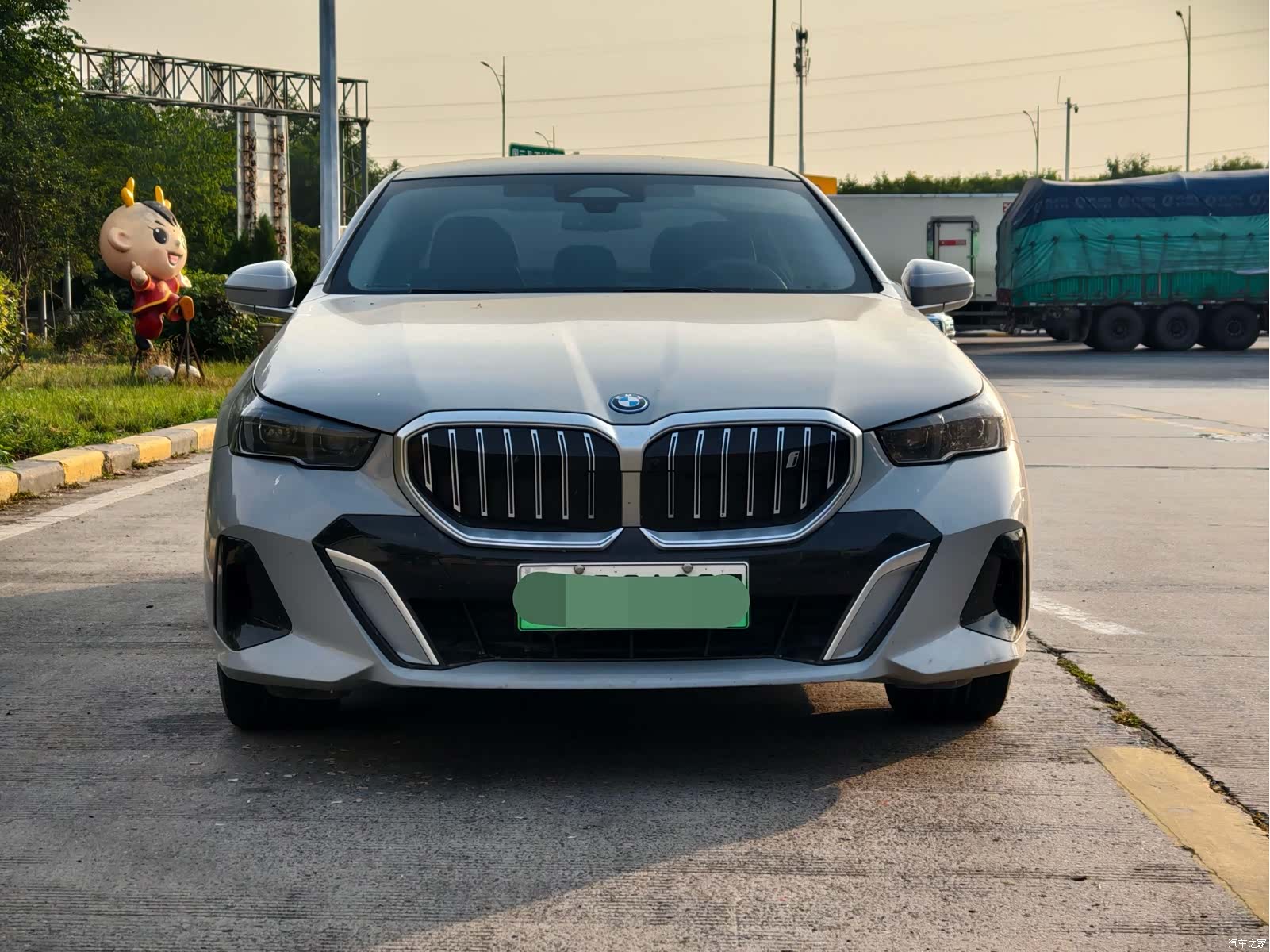 BMW i5, 2024 3