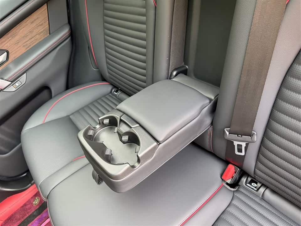 Land Rover Discover sports
