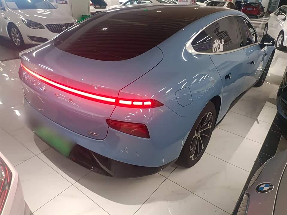 XPENG P7