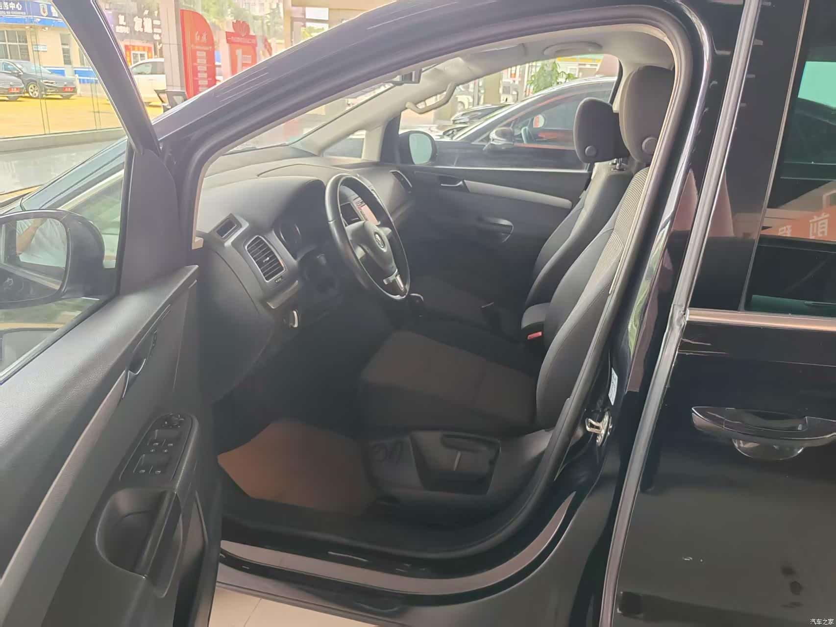Volkswagen Xia, 2016 4