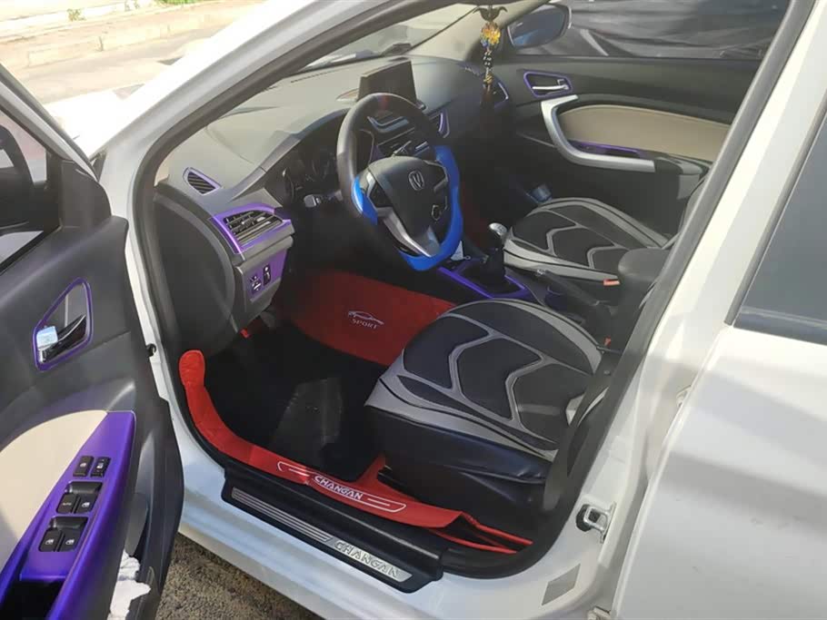 Changan Yuexiang V7
