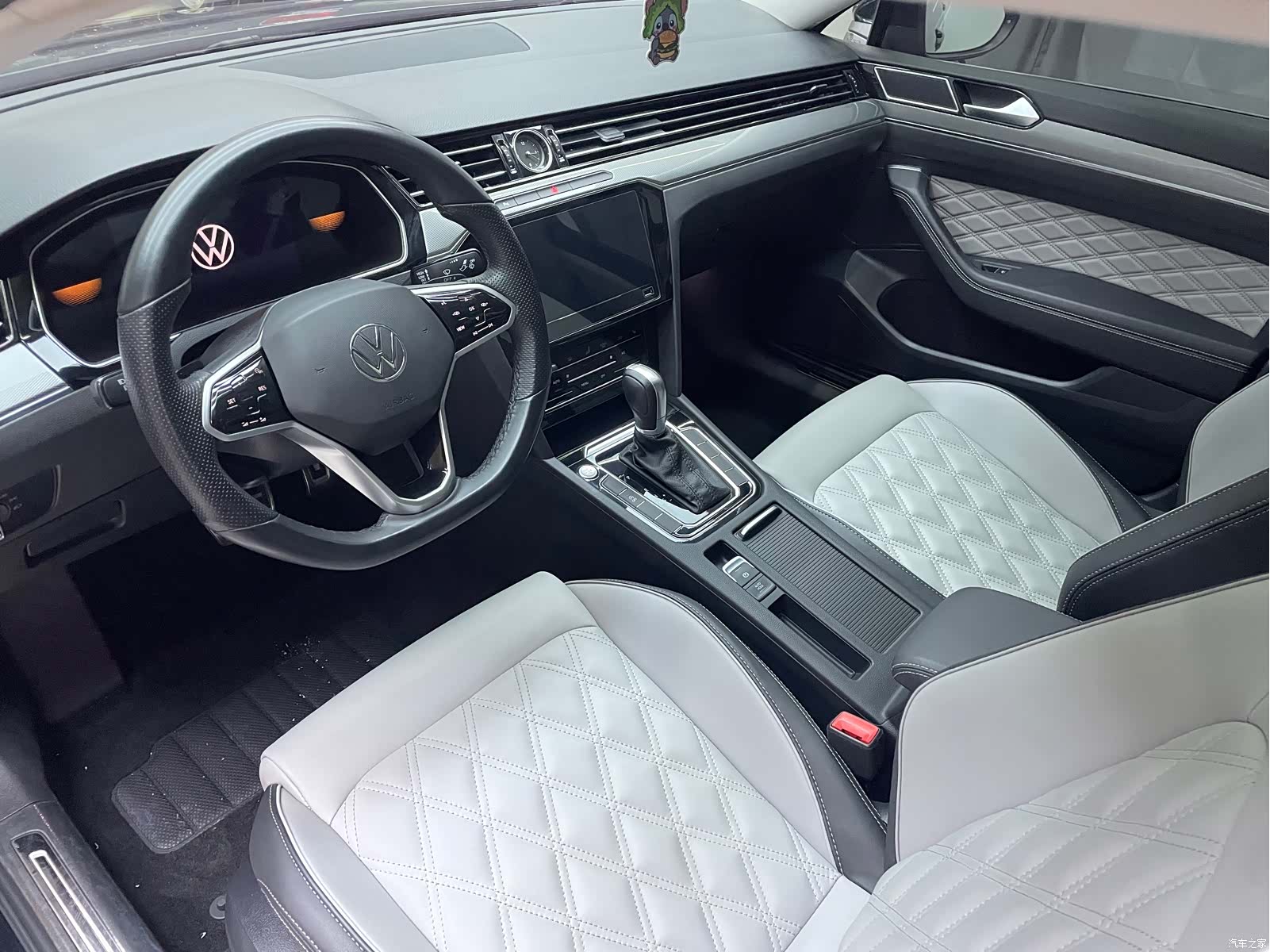 Volkswagen Magotan, 2023 7