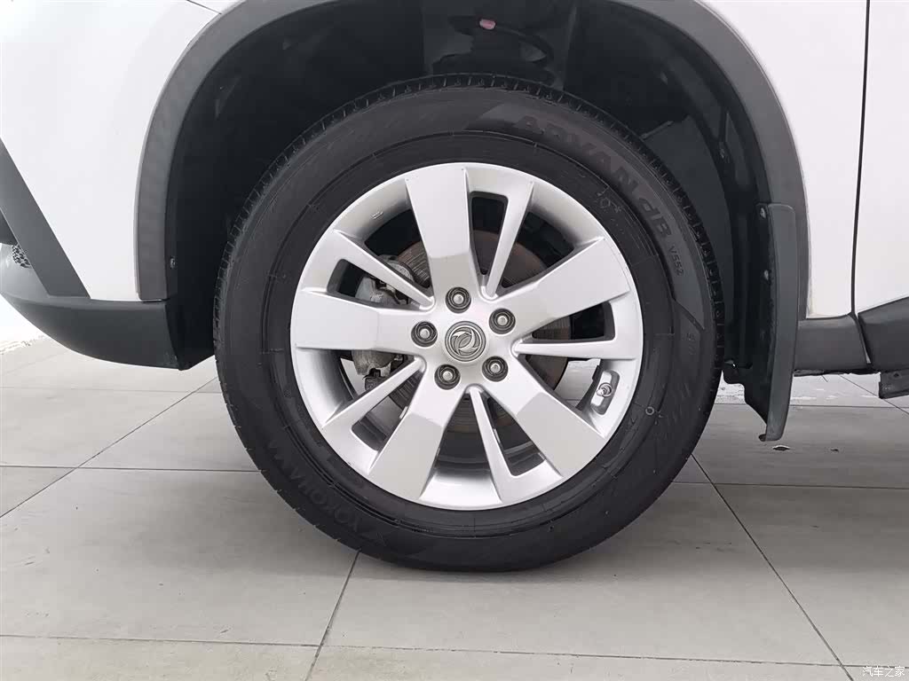 Nissan MX6, 2015 17