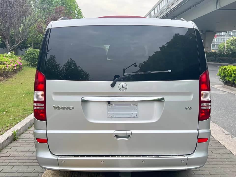 Mercedes-Benz Viano