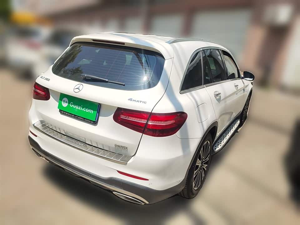 Mercedes-Benz GLC Mercedes-Benz GLC