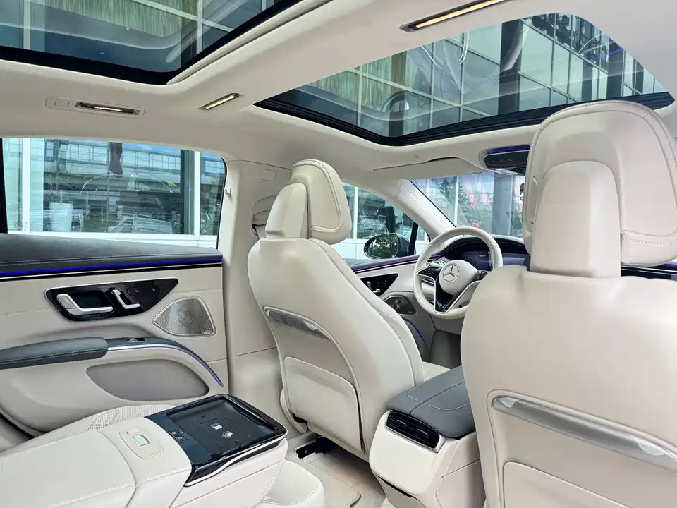 Mercedes-Benz EQS