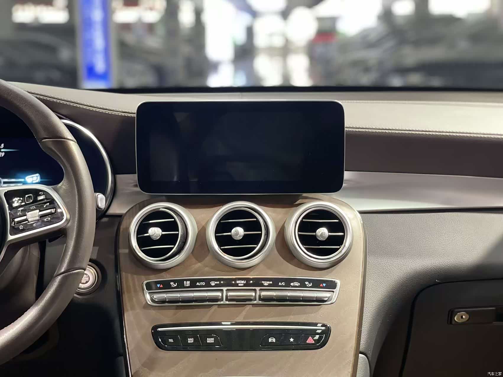 Mercedes-Benz GLC, 2023 19