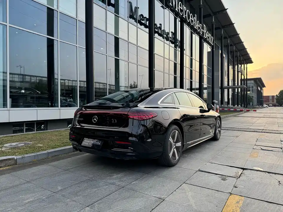 Mercedes-Benz EQS