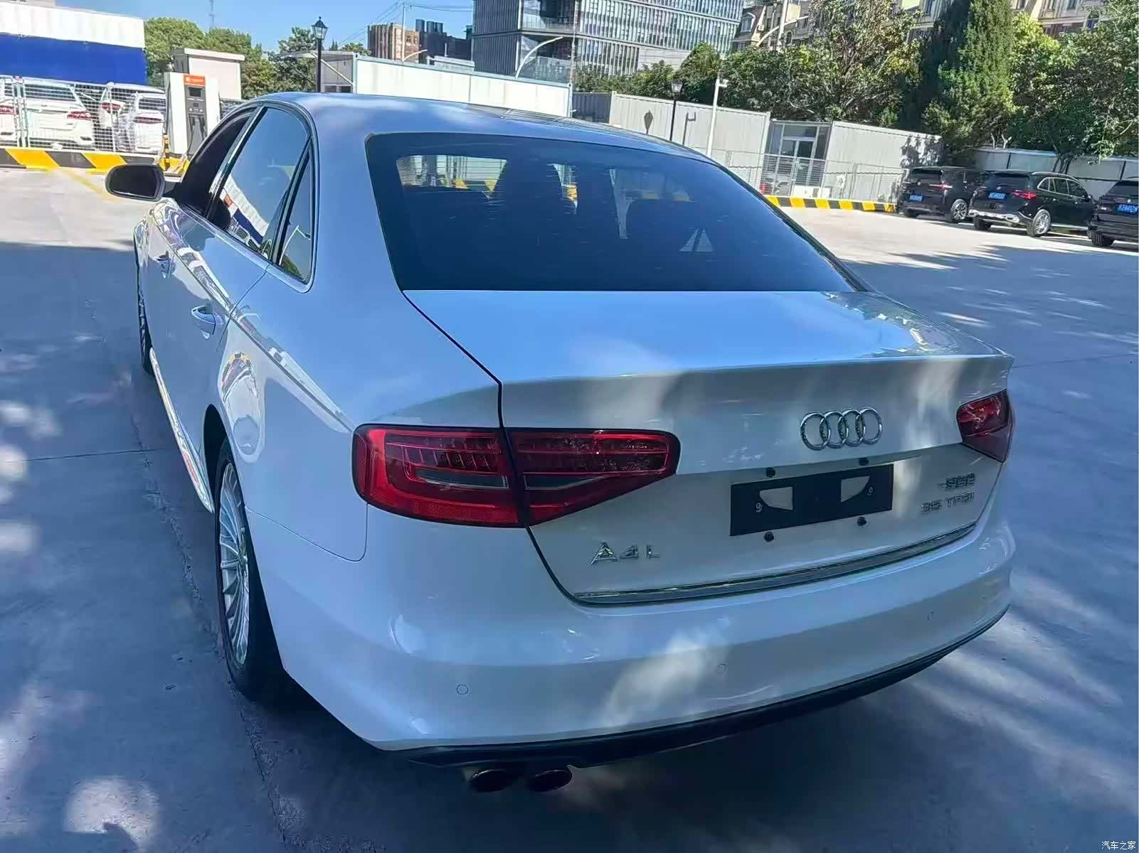 Audi A4L, 2016 3