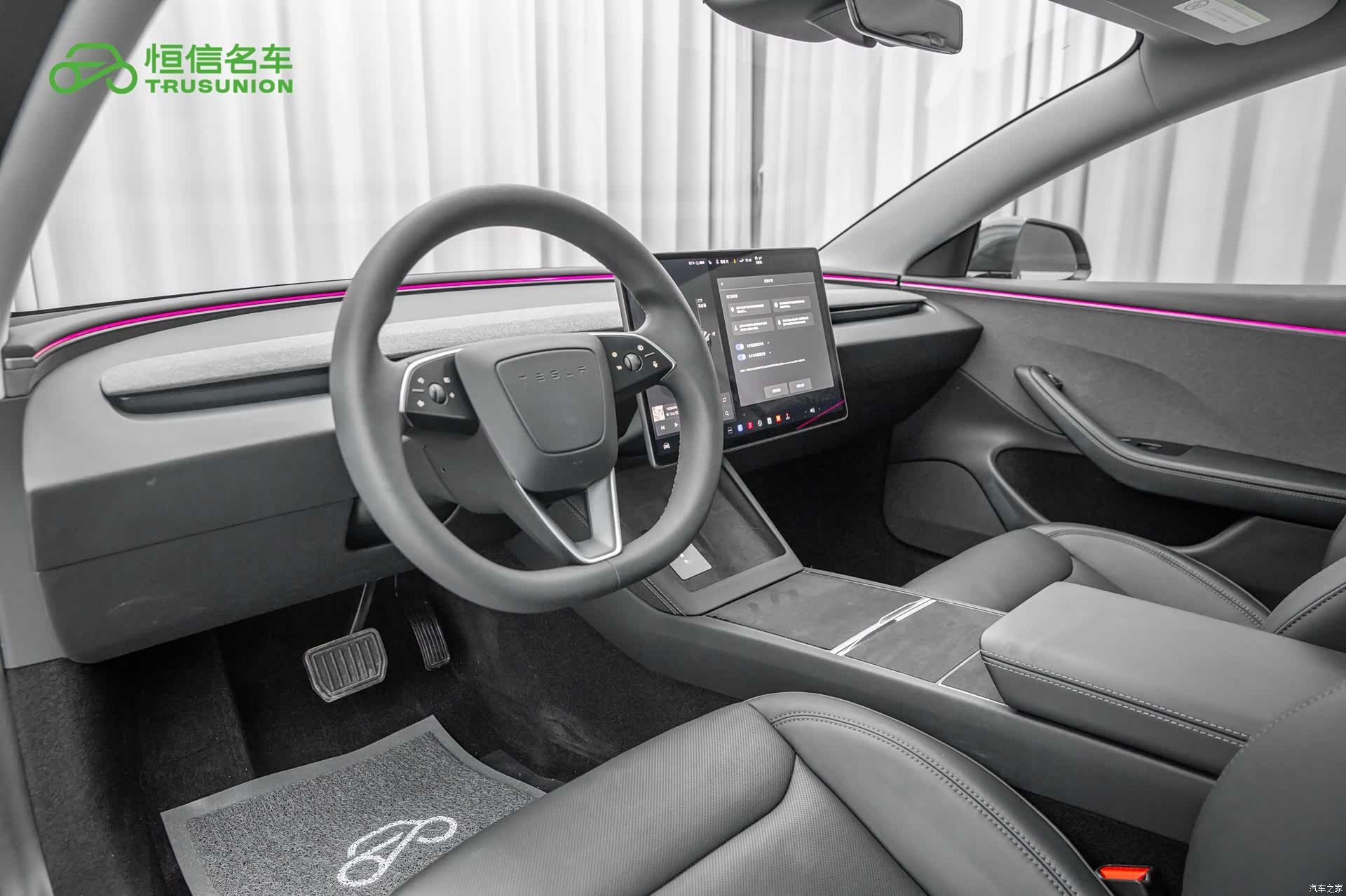 Tesla Model 3, 2025 12