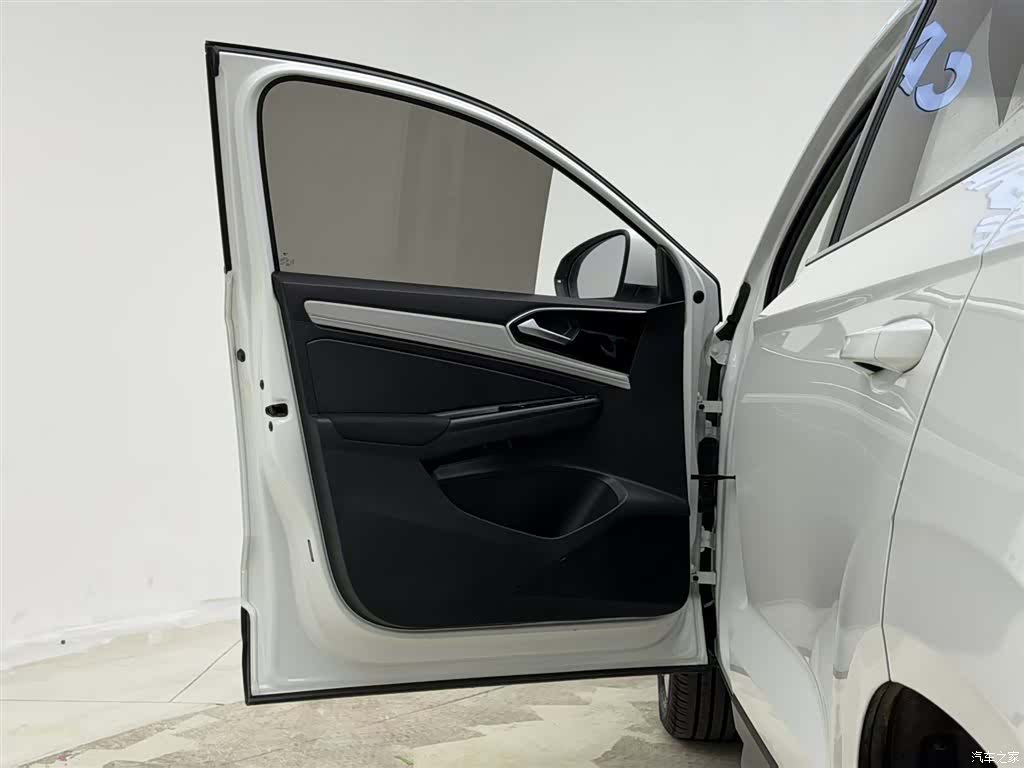 Volkswagen VS7, 2023 12