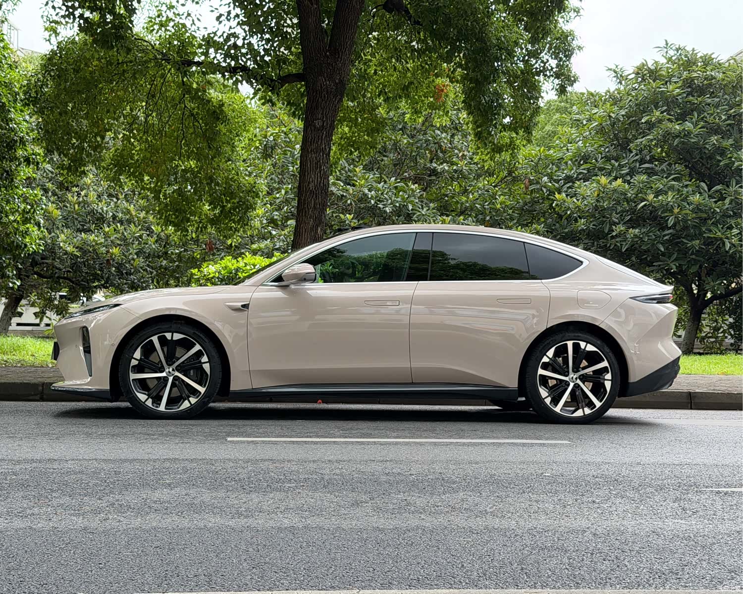 NIO ET5, 2023 4