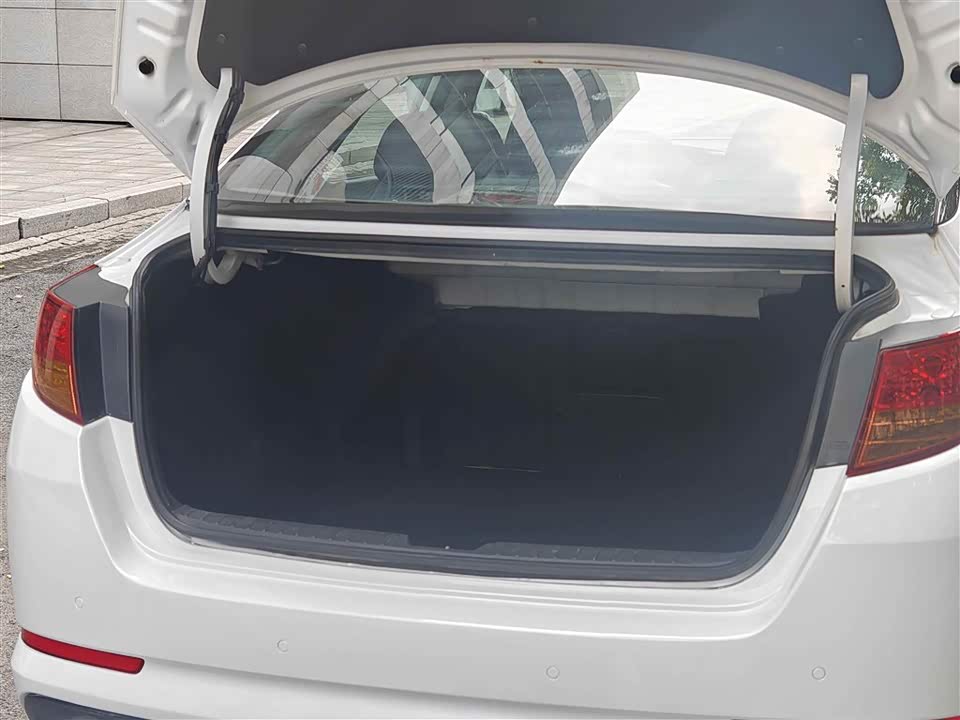 Kia K5 Kia K5