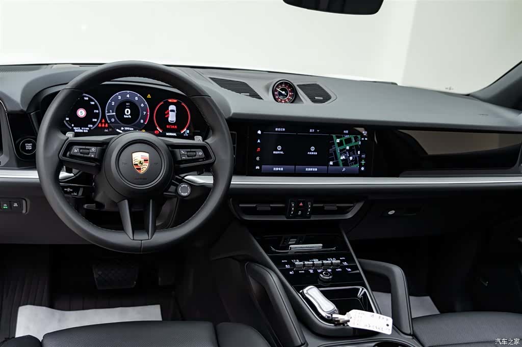 Porsche Cayenne, 2024 11