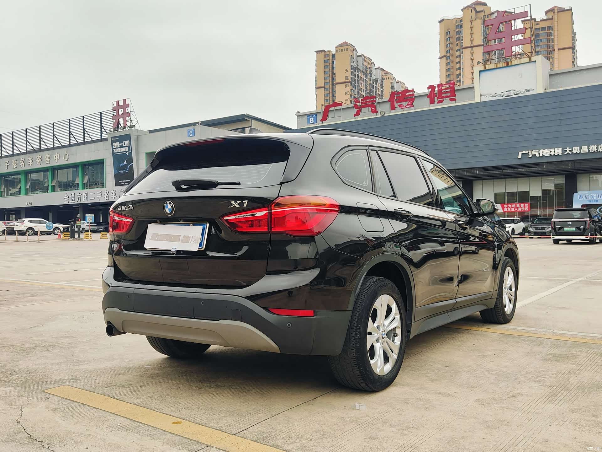 BMW X1, 2016 все фото