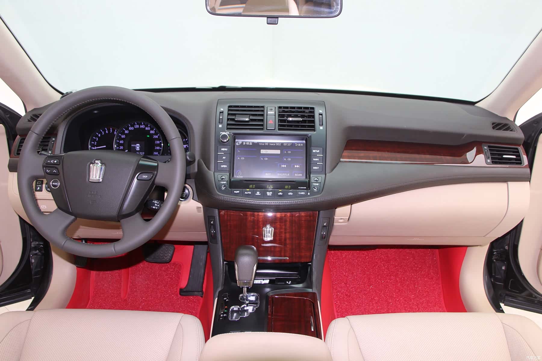 Toyota Crown, 2012 13