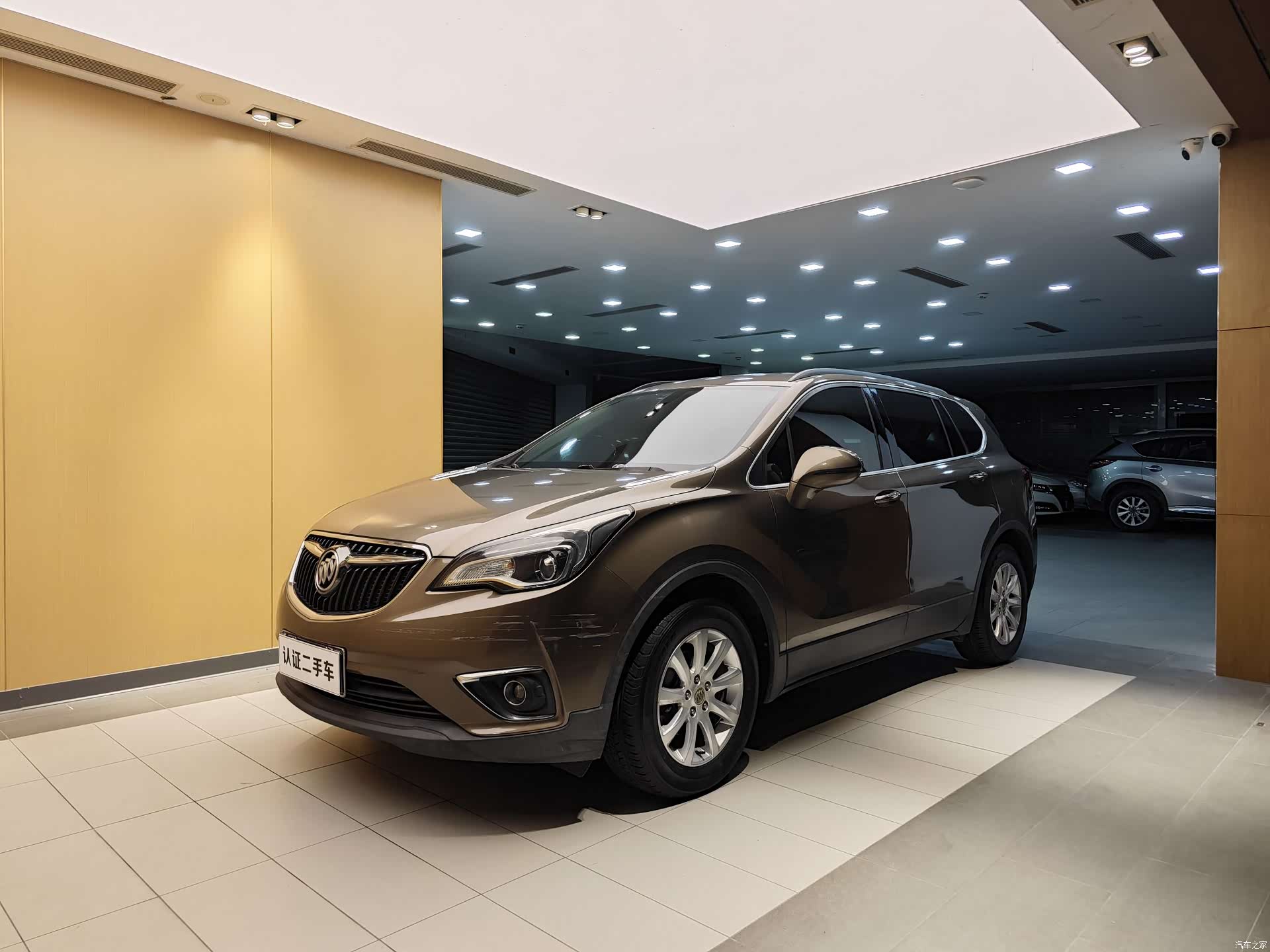 Buick Envision Plus, 2018 1
