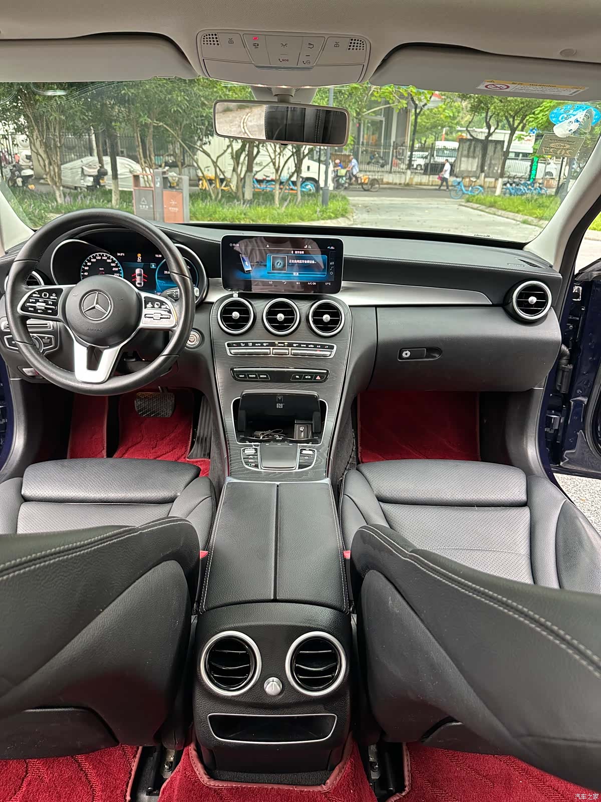 Mercedes-Benz C-Class, 2019 16
