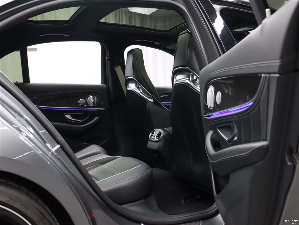 Mercedes-Benz E-Class, 2021 26