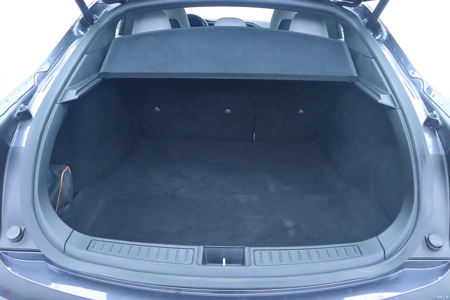 Tesla Model S, 2016 19