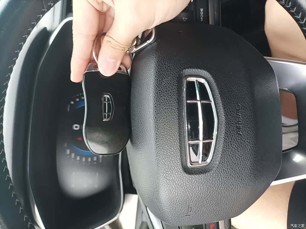 Geely Boyue, 2020 9