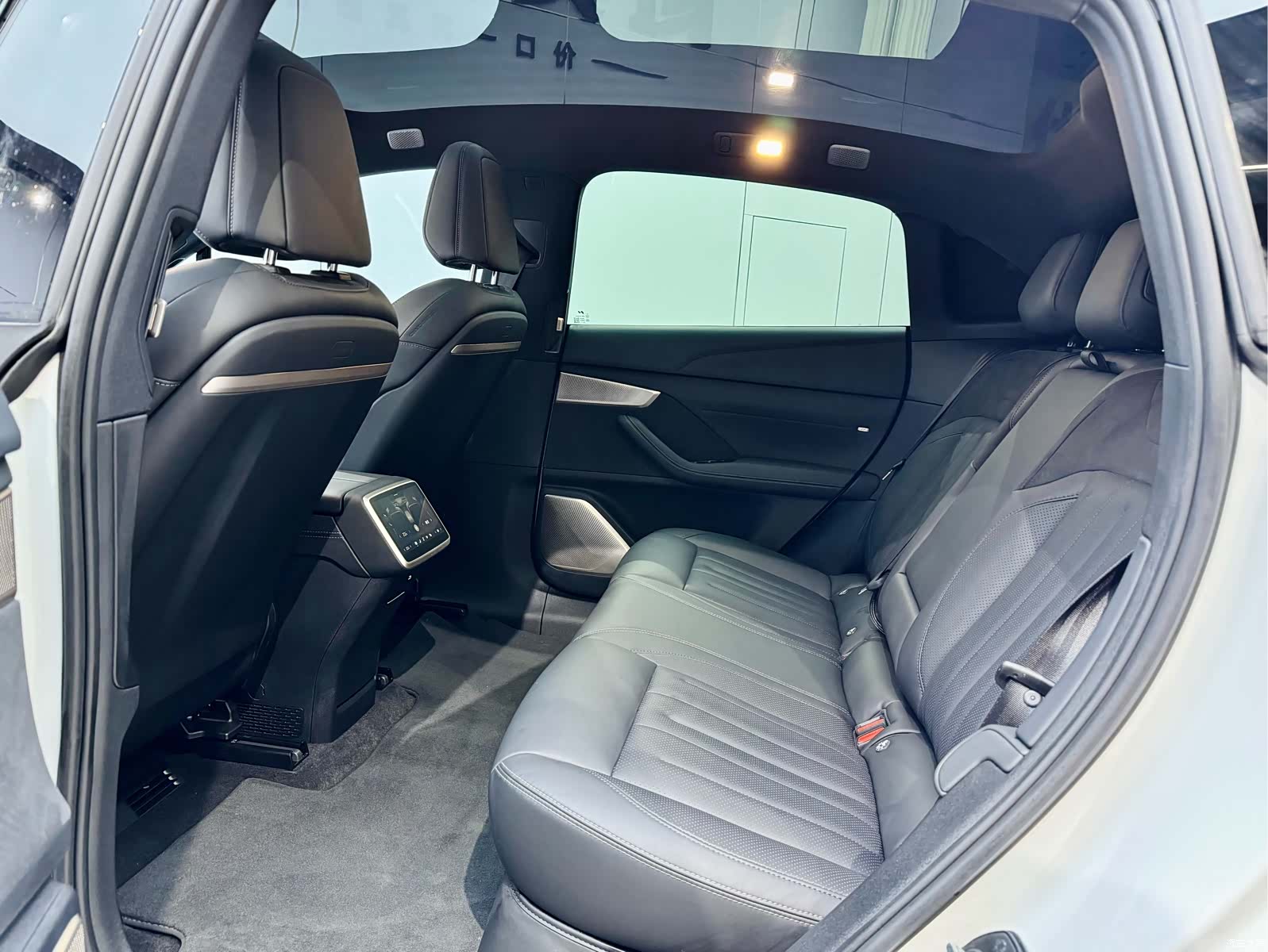 NIO L60, 2024 10