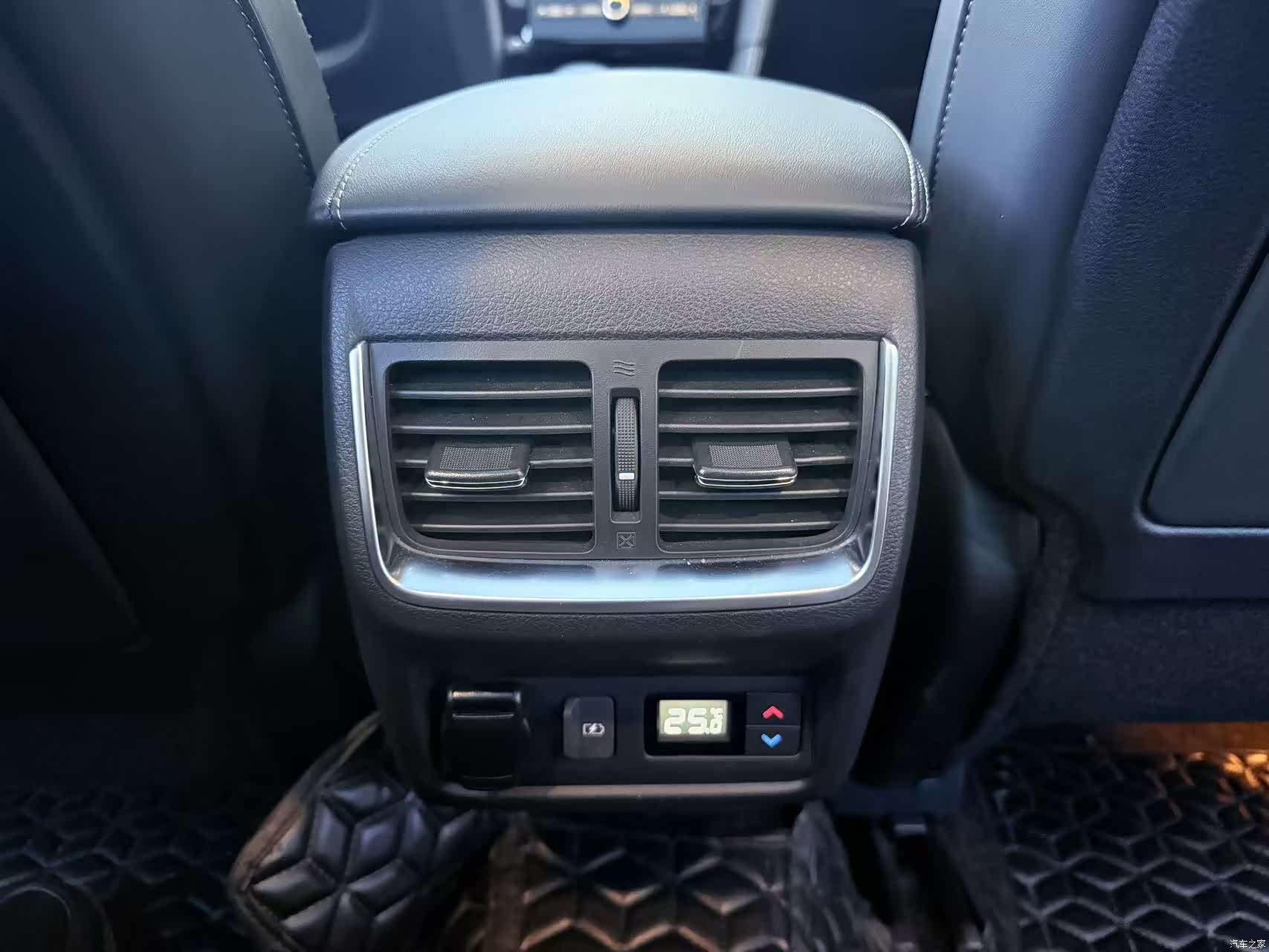 Infiniti QX50, 2023 7