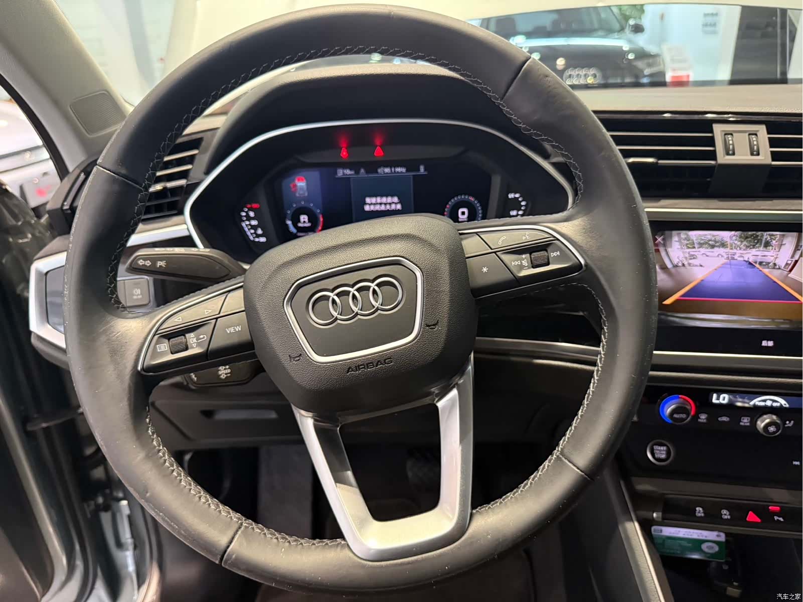 Audi Q3, 2022 12